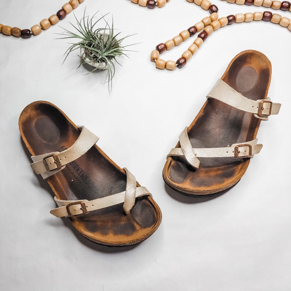 Birkenstock | White/Silver Sandals Toe Strap